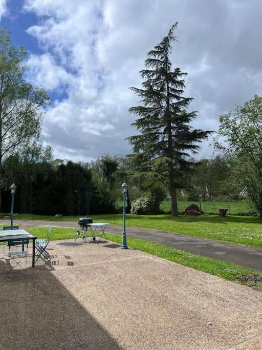Milly-sur-Therain Studio Aux Abords Des Etangs מראה חיצוני תמונה